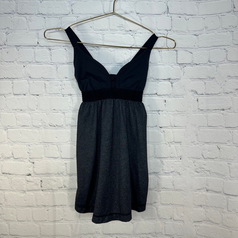 Lululemon Athletica Black Heathered Grey Cross Back Shelf Bra Tank Top